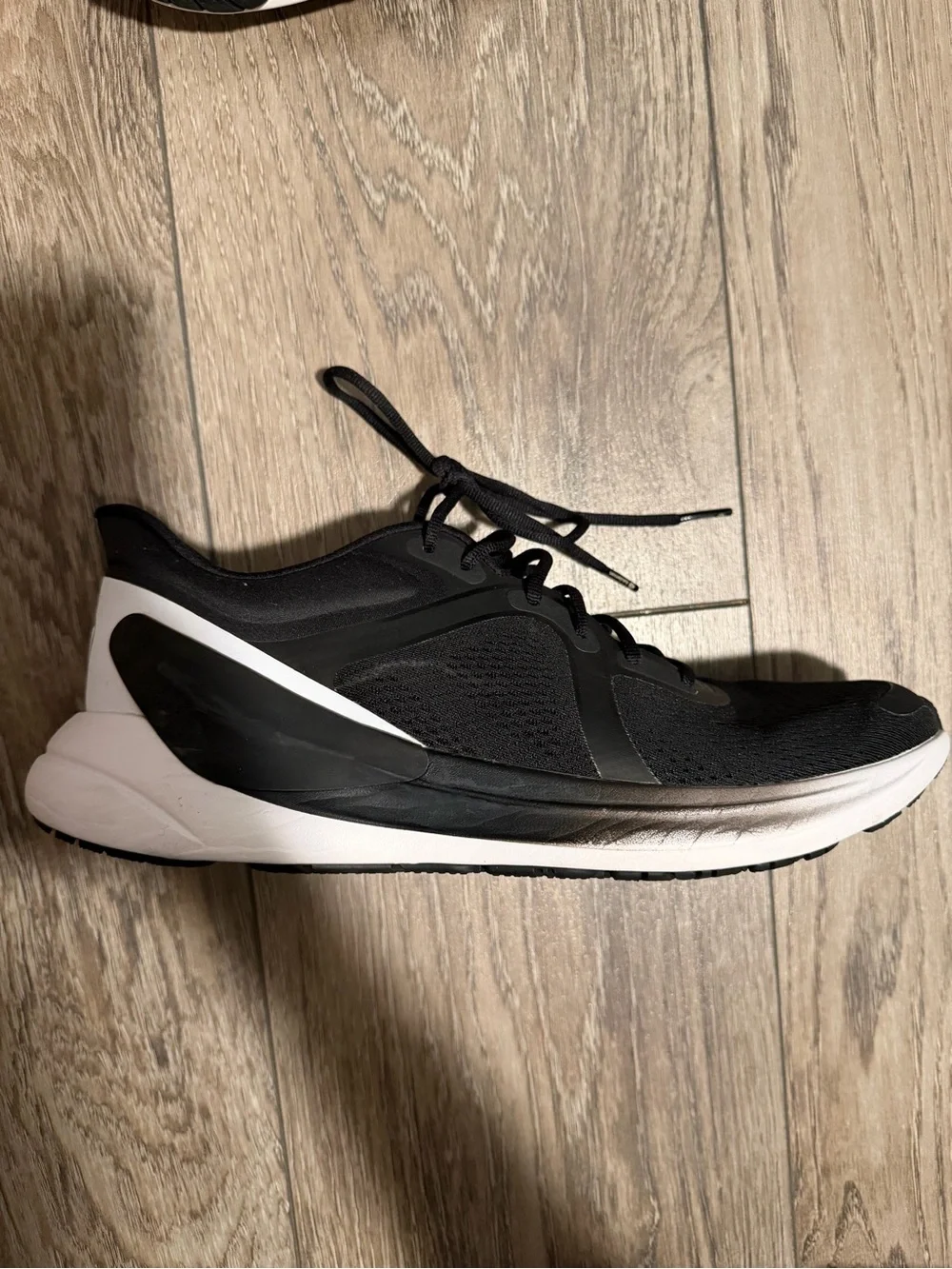 Lululemon Blissful Running Shoe size 11